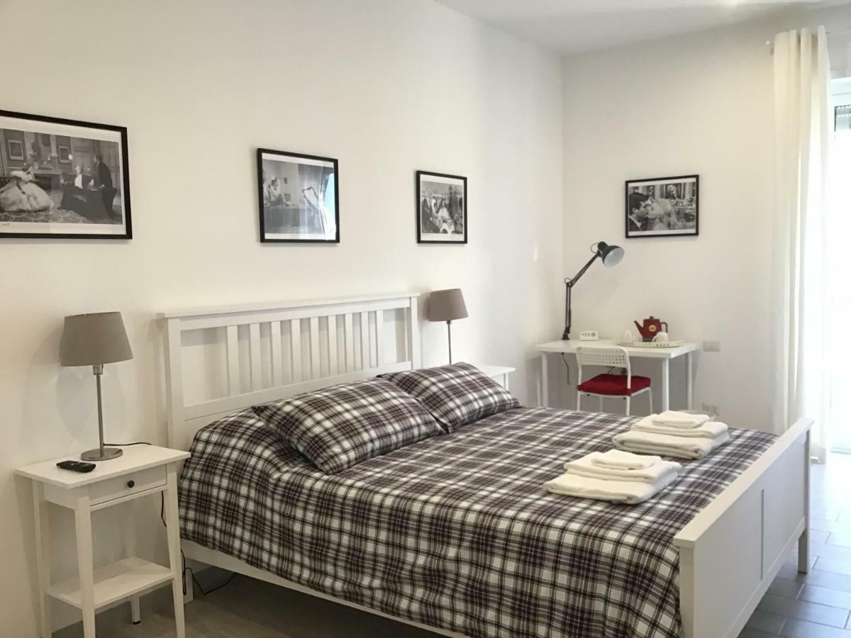 Fellini Bed & Breakfast โรม ภายนอก รูปภาพ