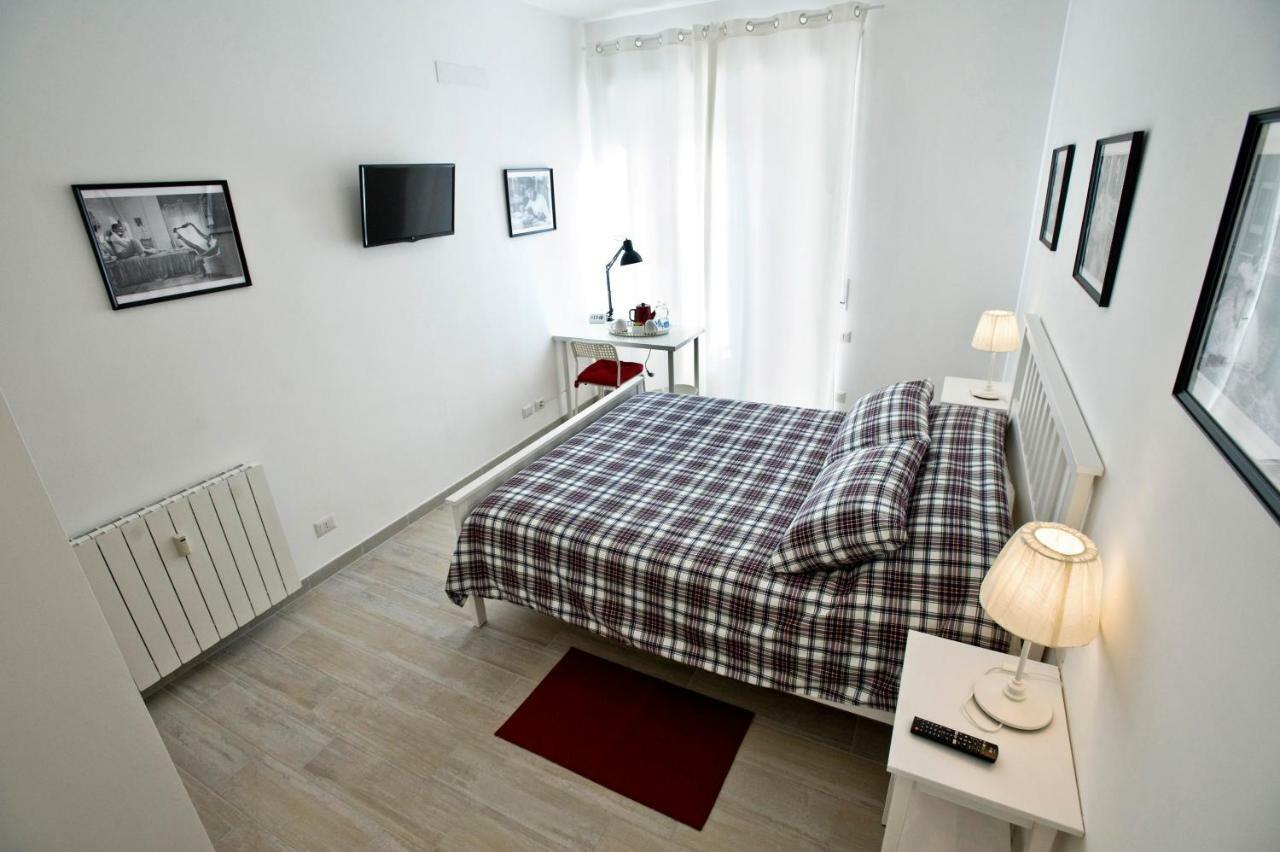 Fellini Bed & Breakfast โรม ภายนอก รูปภาพ