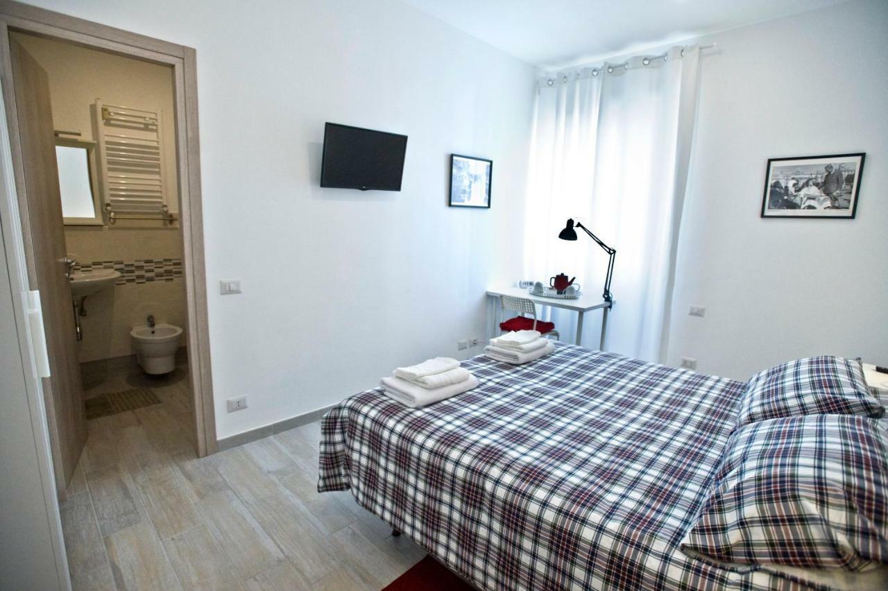 Fellini Bed & Breakfast โรม ภายนอก รูปภาพ